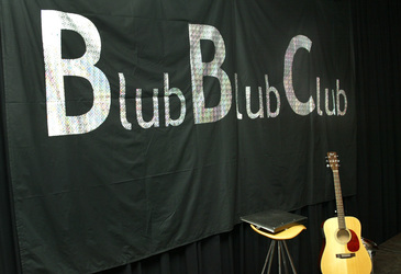 Blub Blub Club Bühne