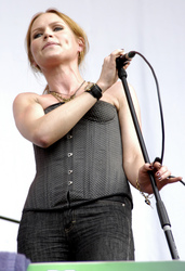 Nina Persson