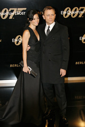 Satsuki Mitchell, Daniel Craig