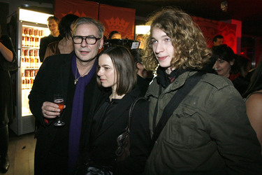 Leander Haußmann mit Gattin Doris und Sohn