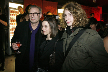 Leander Haußmann mit Gattin Doris und Sohn