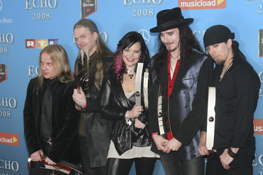 Emppu Vuorinen, Marco Hietala, Anette Olzon, Tuomas Holopainen, Jukka 'Julius' Nevalainen