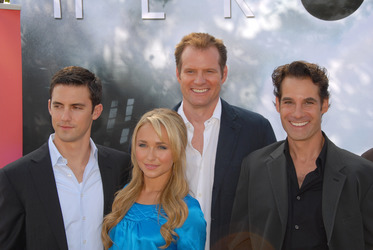 Milo Ventimiglia, Hayden Panettiere, Jack Coleman, Adrian Pasdar