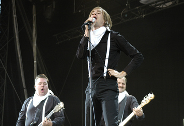 Vigilante Carlstroem, Howlin' Pelle Almqvist, Dr. Matt Destruction