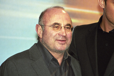 Bob Hoskins