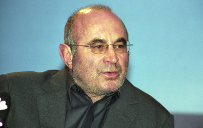 Bob Hoskins