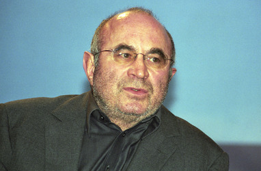 Bob Hoskins