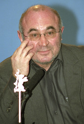 Bob Hoskins