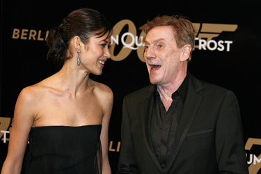 Olga Kurylenko, Jesper Christensen