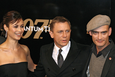Olga Kurylenko, Daniel Craig, Anatole Taubman