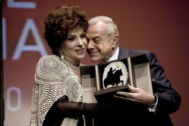 Gina Lollobrigida, Gianni Letta