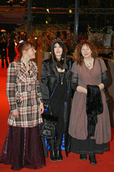 Miss Ming, Isabelle Adjani, Yolande Moreau