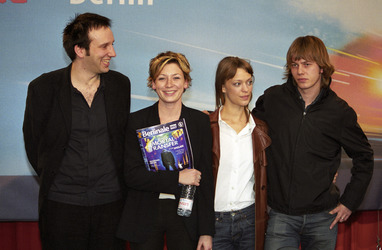 Saul Metzstein, Kate Ashfield, Heike Makatsch, Luke de Woolfson
