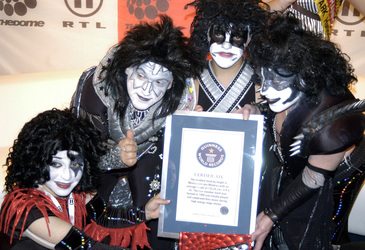 Terra Jole - Mini Paulina, Wilbur Mullet - Mini Ace, Travis Ellis - Mini Peter, Joseph James Fatale - Mini Gene