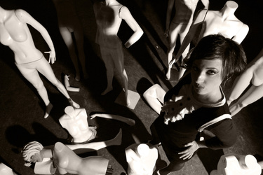 Herrin der Puppen / Mistress of Puppets