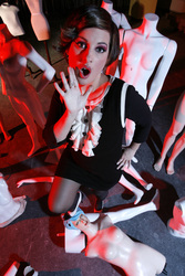 Herrin der Puppen / Mistress of Puppets