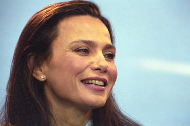 Lena Olin