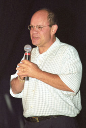 Ethan Phillips