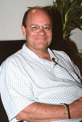 Ethan Phillips