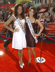 Meaan Tandy, Kylee Lin