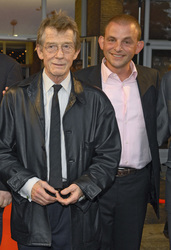 John Hurt, Dominique Horwitz