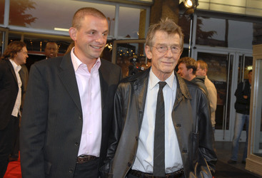 Dominique Horwitz, John Hurt