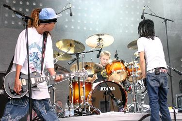 Tom Kaulitz, Gustav Schäfer, Bill Kaulitz (Tokio Hotel)