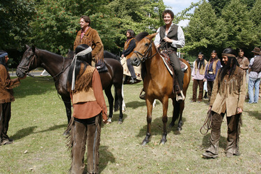 Joshy Peters, Patrick Wolff