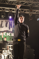 Sascha Chi(no) Carrilho, Ron Cazzato