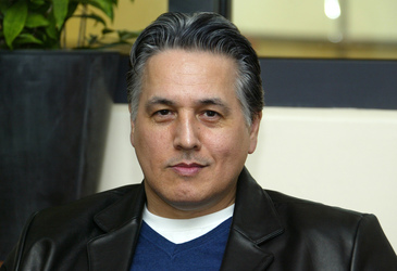 Robert Beltran