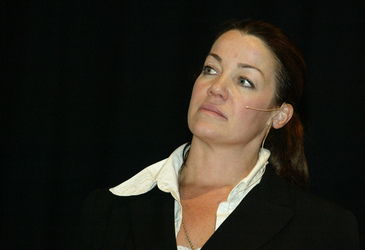 Claudia Christian