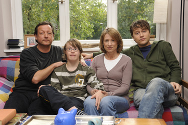 Matthias Brandt, Max Dominik, Corinna Harfouch, Adrian Topol