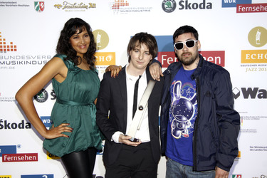 Cassandra Steen, Michael Wollny, Sido