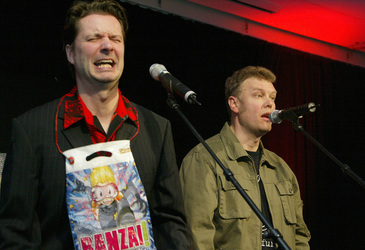 Nico Walser, Wolfgang Grieger