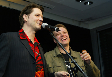 Nico Walser, Wolfgang Grieger