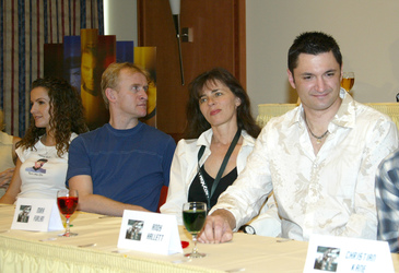 Menina Fortunato, Dean Haglund, Mira Furlan, Andy Hallett