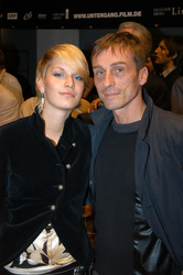 André Hennicke mit Begleitung