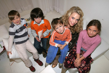 Lara-Isabelle Rentinck