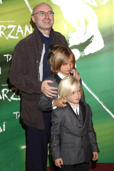 Phil Collins (Genesis) mit Söhnen Nicholas und Mathew