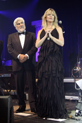 Mario Adorf, Goldie Hawn