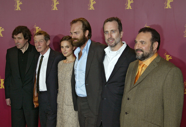 Stephen Rea, John Hurt, Natalie Portman, Hugo Weaving, James McTeigue, Joel Silver
