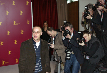 Jürgen Vogel mit Fotografen