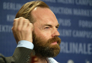 Hugo Weaving