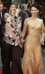 Drew Barrymore, Lucy Liu