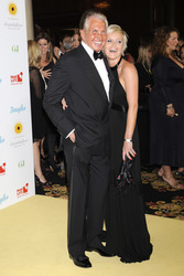 George Hamilton mit Freundin Barbara Sturm