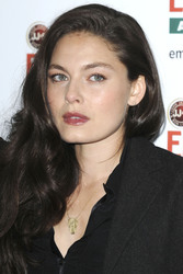 Alexa Davalos