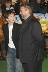 Freddie Highmore, Luc Besson