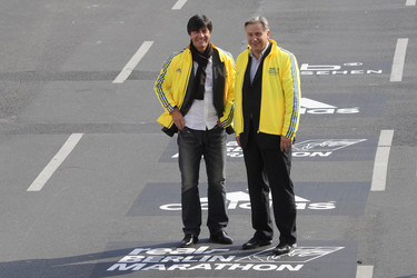 Joachim Jogi Löw, Klaus Wowereit