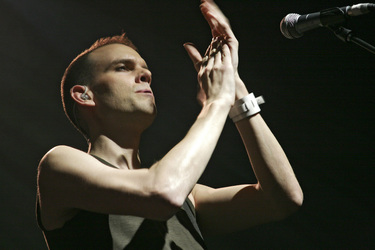 Stefan Olsdal (Placebo)