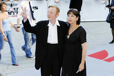Otto Sander, Monika Hansen